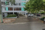 Secure sport in Darlinghurst, 2 mins from st Vincents hospital, across the road from Nas art school