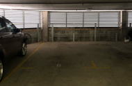 Secured parking space/next to Kings Cross station