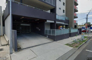 Great parking space near airport