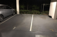 Extremely Large Parking Space near unsw