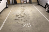 Secure BENNETT ST parking in heart of CBD, by free bus route into city centre - remote access & CCTV