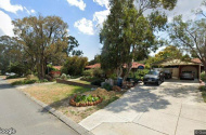 Close to Airport! Open Driveway, Park & Go.