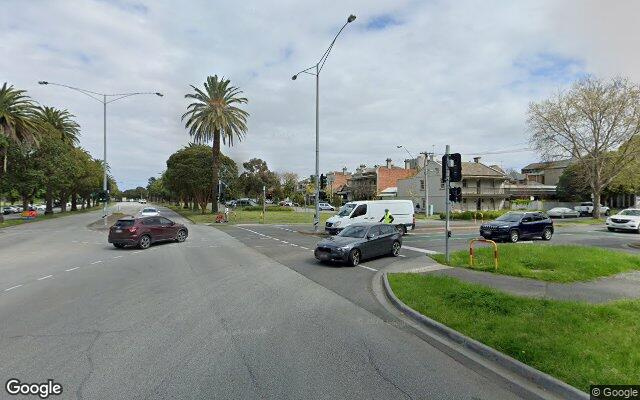 South Melbourne - Secure Indoor Parking Opposite to Albert Park