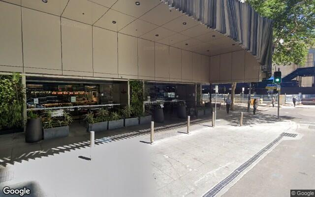 Parking in the Heart of CBD on Albert st. ,Queen st. Mall, Myer centre are just 2 blocks away.