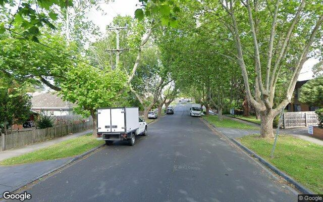 Box Hill - Secure Undercover Near Central Shopping Mall