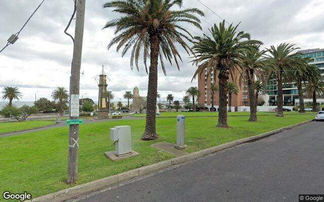 Day only bookings - St Kilda - Great Outdoor Parking Near  Hotel Esplanade & Luna Park