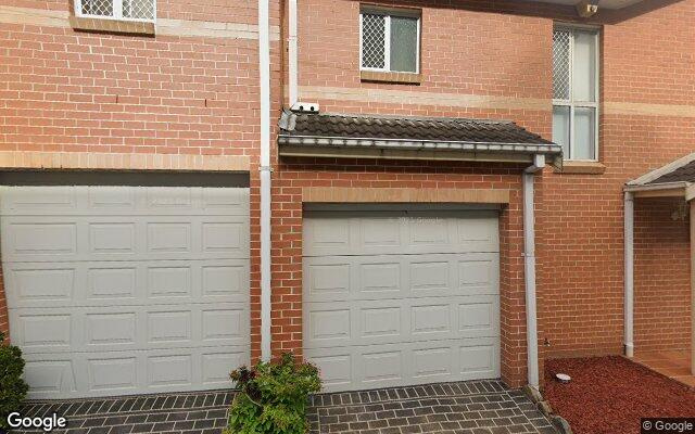 Secure Indoor Garage near UNSW (2 mins) and Light Rail (5 mins)
