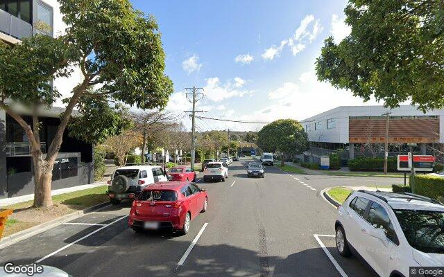 Spacious parking spot in the heart of Box Hill, near hospital, institute, park, shopping centre