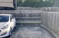 Hawthorn - Great Outdoor Parking Near Train Station