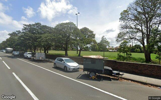 Great spot right across from oval, close to balmain, rozelle and leichhardt