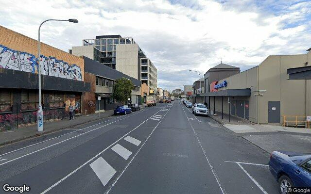 Barkly St Parking 6 min walk away from Jewell Station
