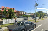 Milton hot spot, 5 minute walk from train station, Suncorp Stadium and connecting busses to CBD.