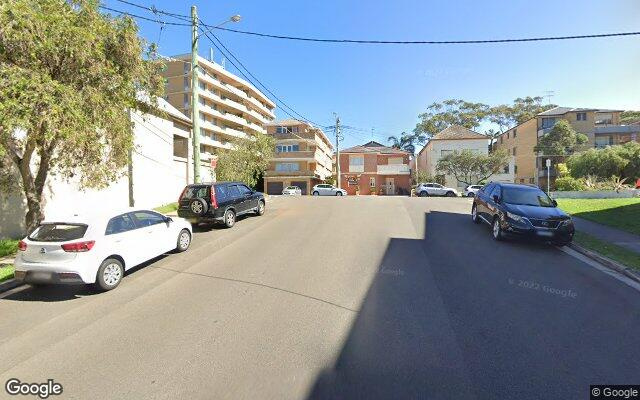 Driveway available near Bondi beach with great public transportation links