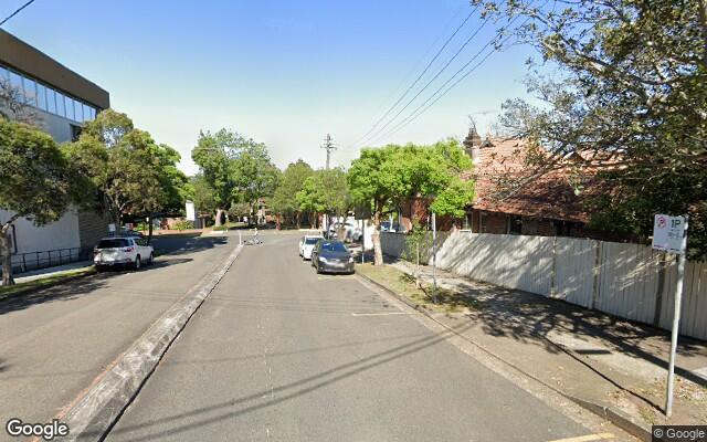 DRIVEWAY parking in Nth Syd Mon to Fri, perfect for work!