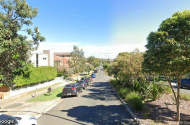 Hidden parking space less than 10m walk to Bondi Beach