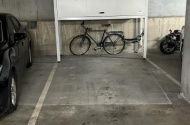 South Bris/Go Btwn Bridge indoor parking space