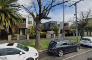 Great parking space near the beach, public transport, and the CBD