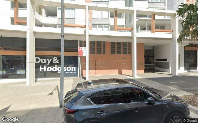 Secure large parking space near Wolli Creek Station