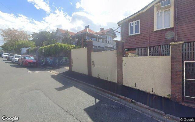 Close private Carpark close to fortitude valley Center
