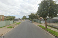 Fantastic private parking space. Close to city CBD. Car or bus can be parked behind lockup gates.