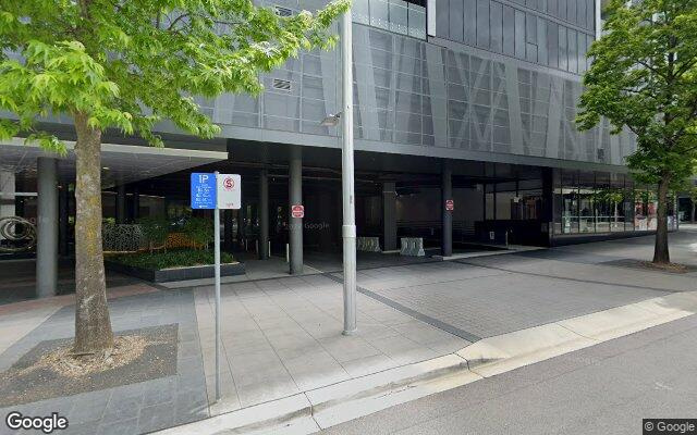24/7 Access and Close to Canberra Centre