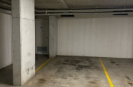 Indoor carpace in lot. Close to Lane cove intersection