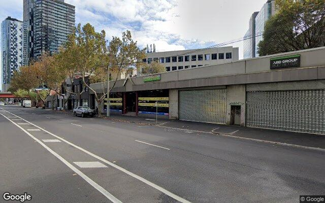 Southbank - Secure Basement Parking close to Tram Stops