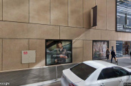 Melbourne CBD-Collins St, Paris End (next to Hotel Sofitel)  Safe & Great Spot & Very Convenient
