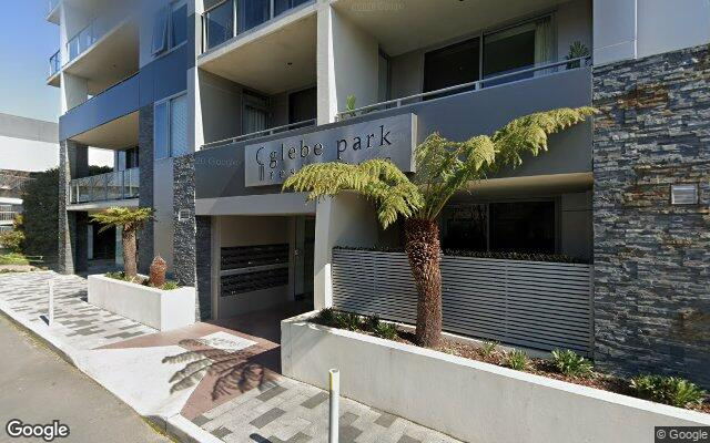 Reid - Convenient Underground Parking close to the City
