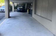 1min from Bondi Beach - undercover and secure