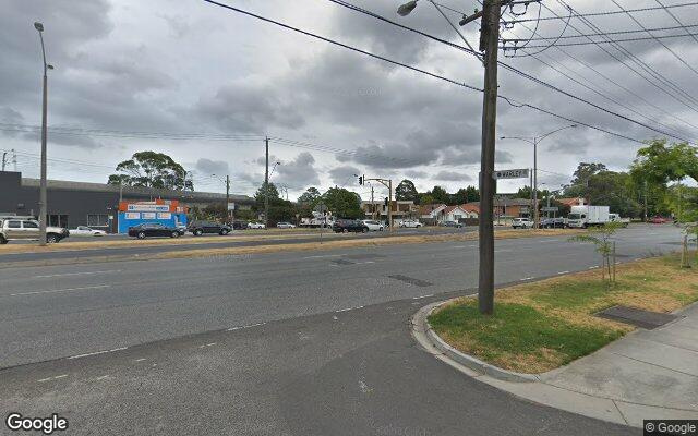 Great parking space near Monash Uni and Caulfield Station.