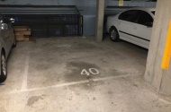 Melbourne - Convenient Parking in Drewery Lane