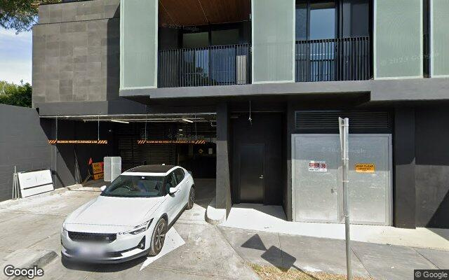 24/7 access, Secure, near Swinburne Uni, as well Glenferrie and Hawthorn Station!