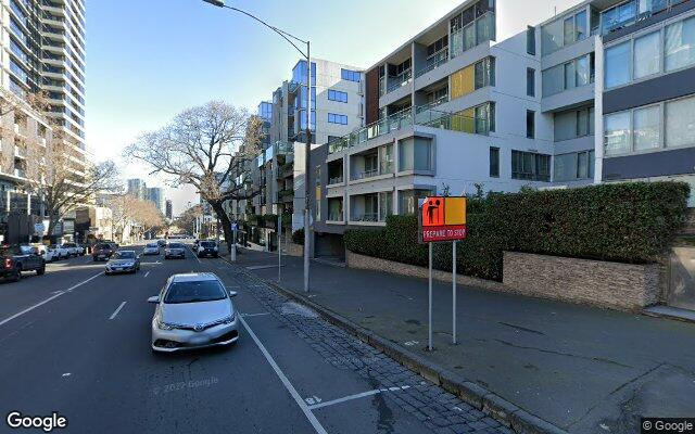 Large 1 parking space available to rent