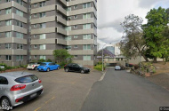 Kirribilli - Spacious Outdoor Parking Near Train Station