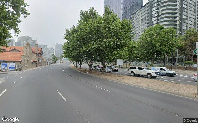 Docklands - UNRESERVED Parking near Crowne Plaza