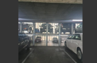 Melbourne - Secure CBD Parking close to Flinders Street Aquarium