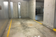 Large undercover parking spot