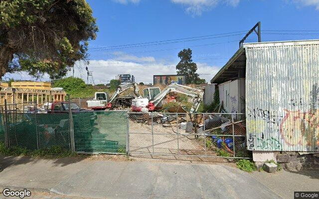 Accessible Outdoor Carpark in Abbotsford close to CBD, Collingwood Train Station, and Hoddle Street.