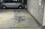Parking near Surry Hills Police Station