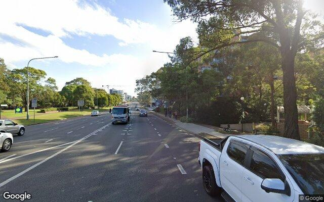 Great parking lot in a great location near Westfield, Westmead, Mays hill, wenty, parramatta high.