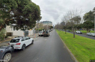 Close to MGC! Walk to the footy, Smith Street or Richmond.
