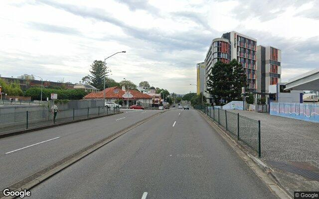 South Brisbane - Secure indoor Parking next to Train Station