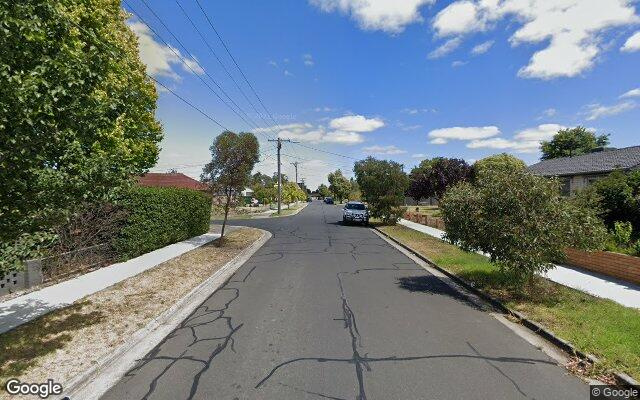 Coolaroo - Secure Open Driveway near Tullamarine Airport