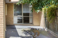 Safe private park, 7min walk to Yarraville station.