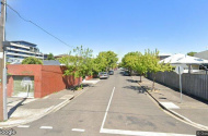 Safe private park, 7min walk to Yarraville station.
