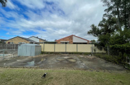 Coombabah - Cheap, Secure Backyard Shed in Friendly Neighbourhood