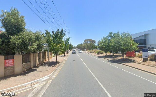 Unreserved Parking on Hardy's Rd