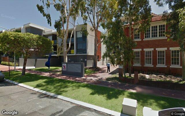 Secure parking space 100m from Beaufort St