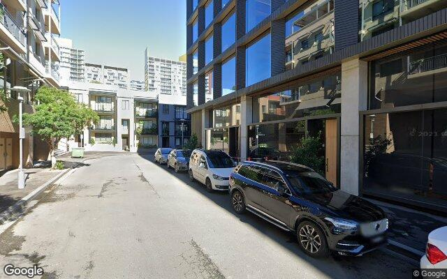 parking space pyrmont Bus stop and tram 1 min walk